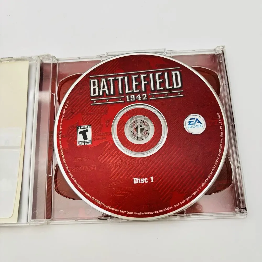 Battlefield 1942 PC Game 2 Disc Set Jewel Case. Very Good Condition.